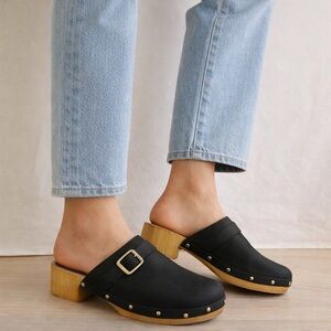 8 by YOOX Black Leather Wooden Clog Mules Buckle Slip On EU 39